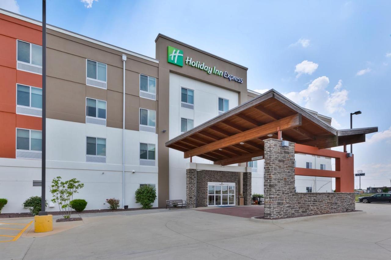 Hotel Express & - By Ihg 4*