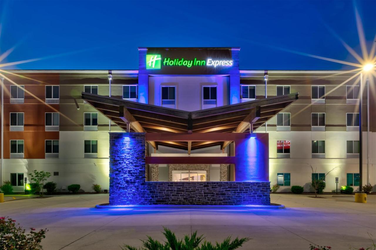 Express & - By Ihg 4* Effingham