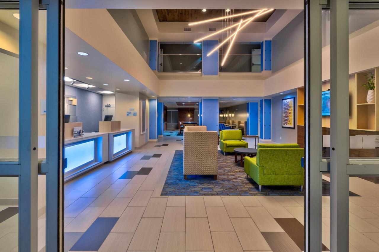 Express & - By Ihg Hotel