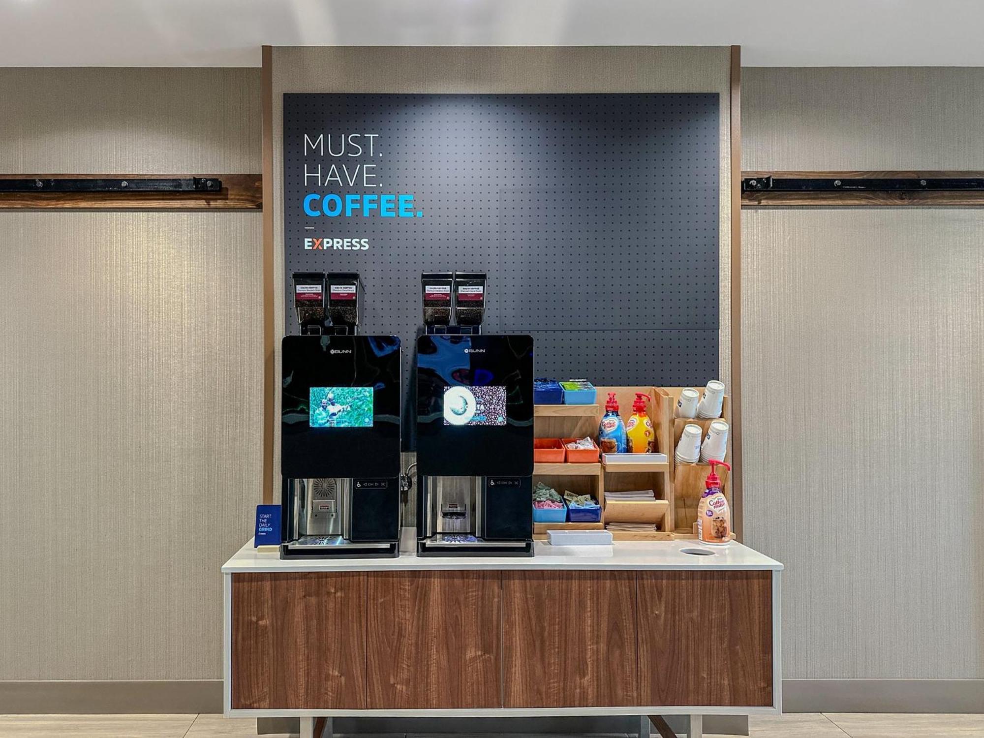 Express & - By Ihg Effingham