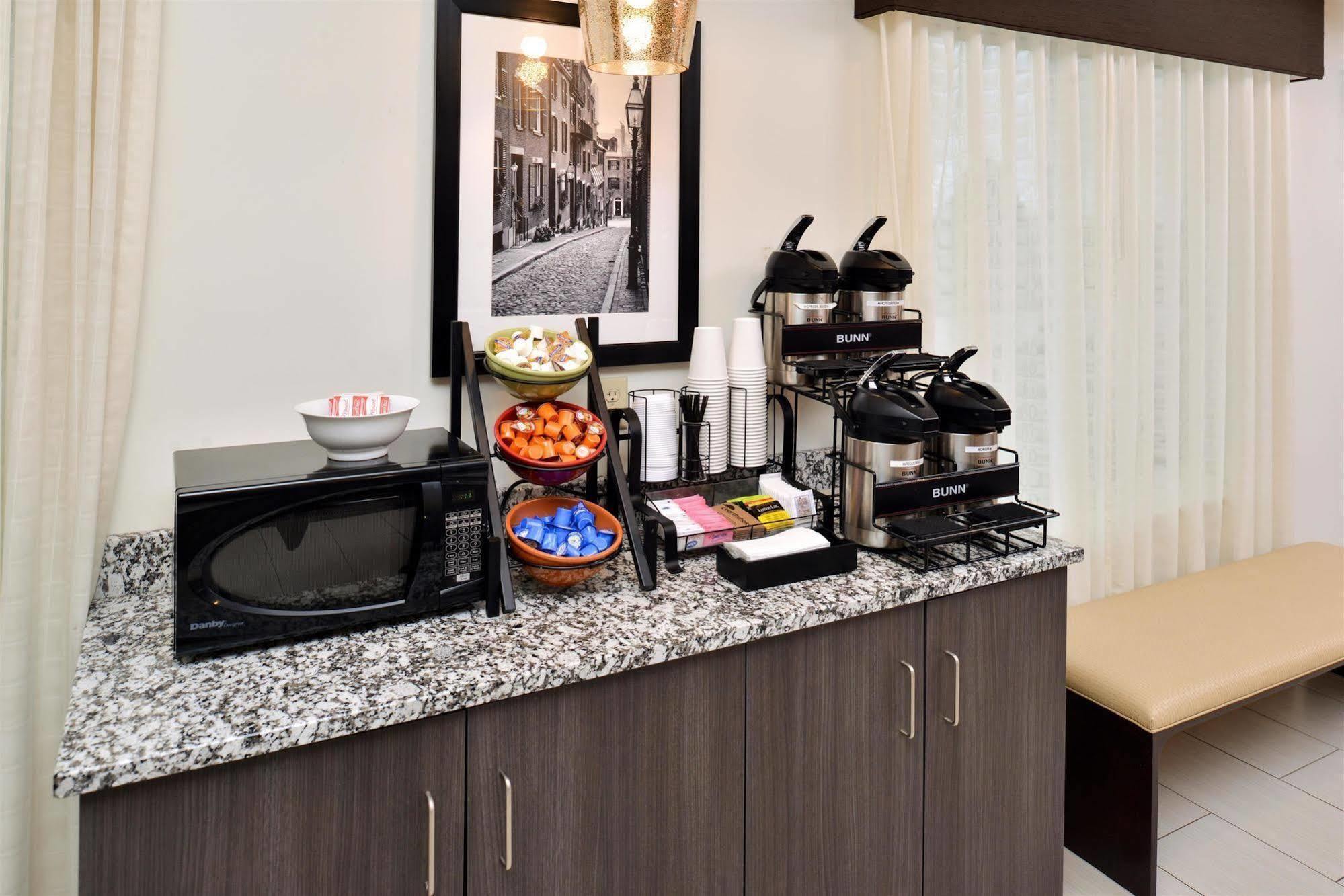 Express & - By Ihg Hotel