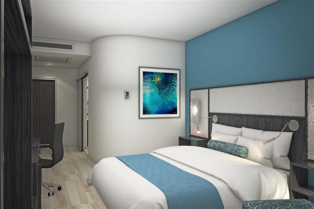 Express & - By Ihg
