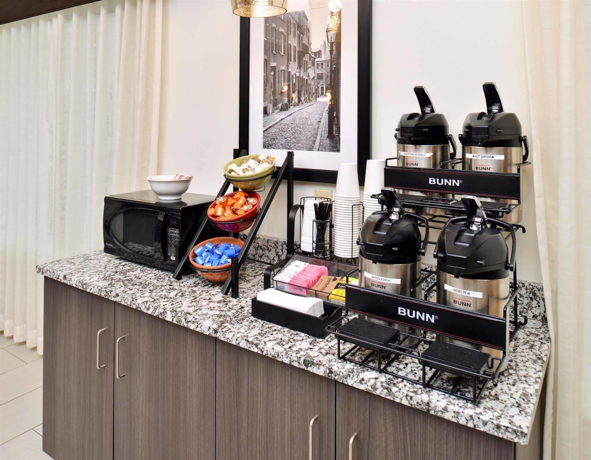 Hotel Express & - By Ihg 4*
